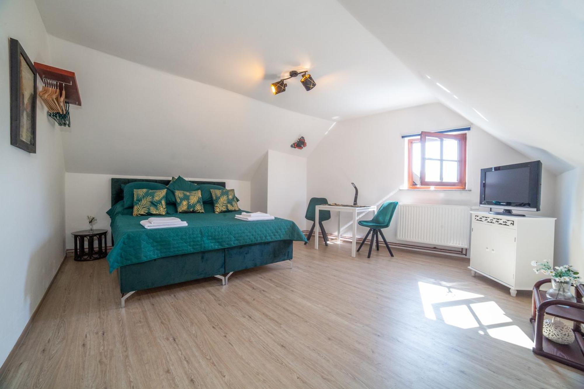 Rezidence Plesivec - Rodinny Apartman S 3 Loznicemi Cesky Krumlov Luaran gambar