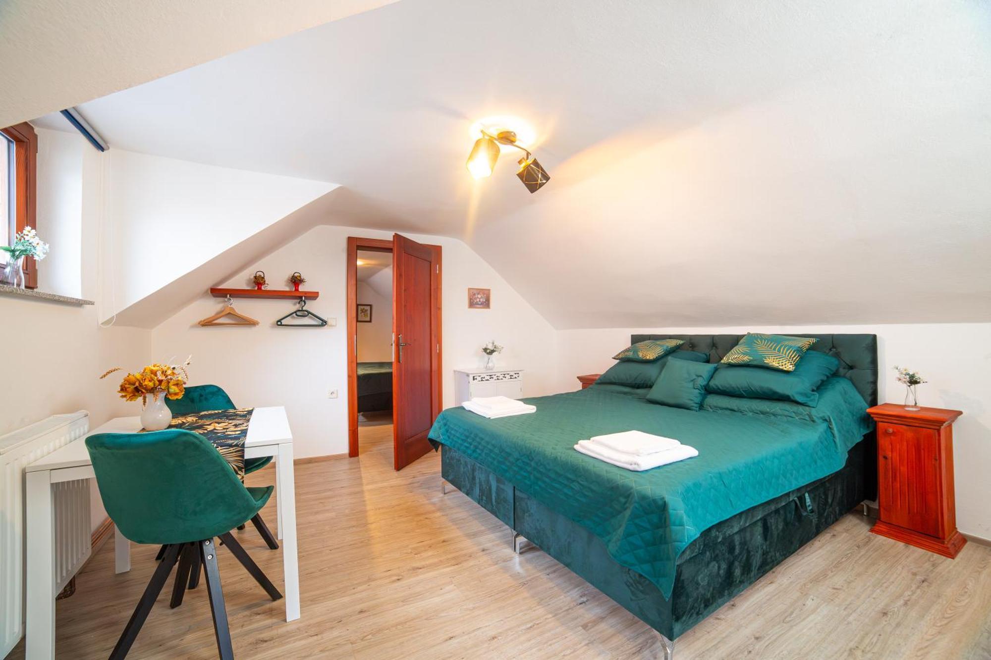 Rezidence Plesivec - Rodinny Apartman S 3 Loznicemi Cesky Krumlov Luaran gambar