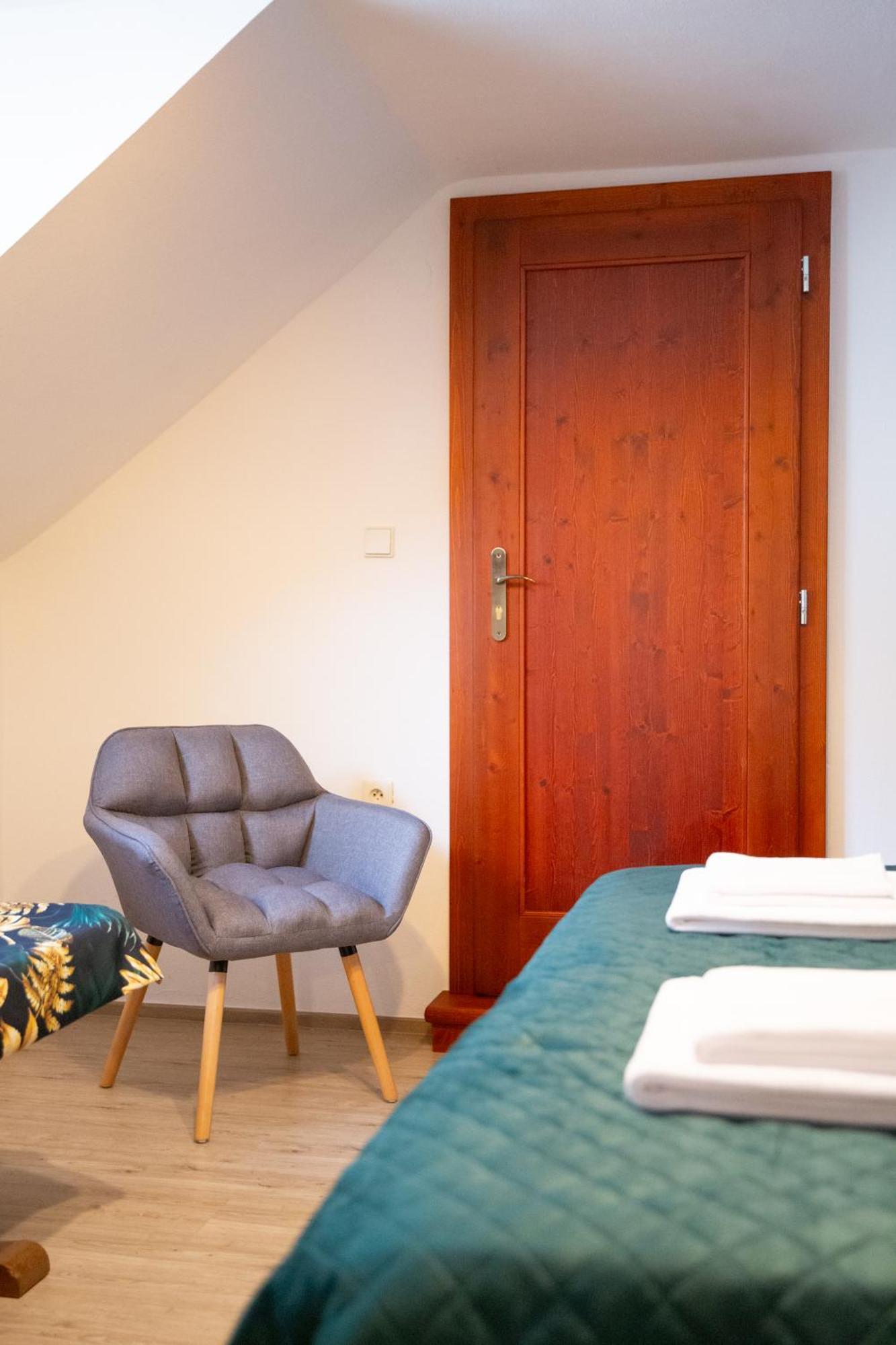 Rezidence Plesivec - Rodinny Apartman S 3 Loznicemi Cesky Krumlov Luaran gambar