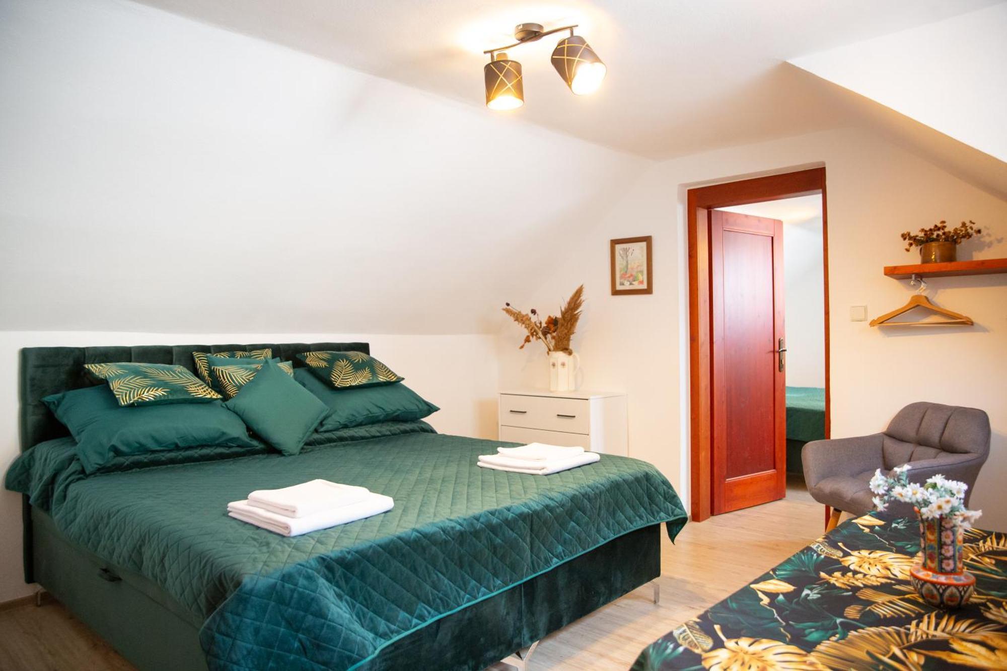 Rezidence Plesivec - Rodinny Apartman S 3 Loznicemi Cesky Krumlov Luaran gambar